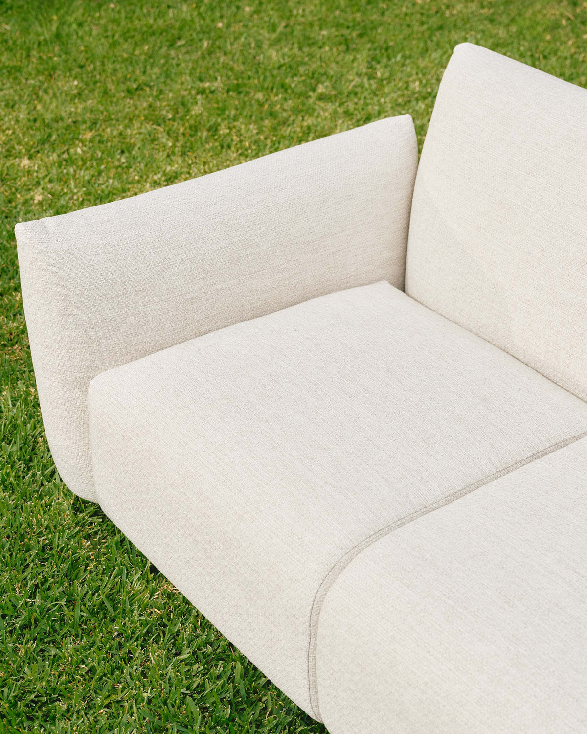 Rali Outdoor Sofa 2-Seater Limestone Grey