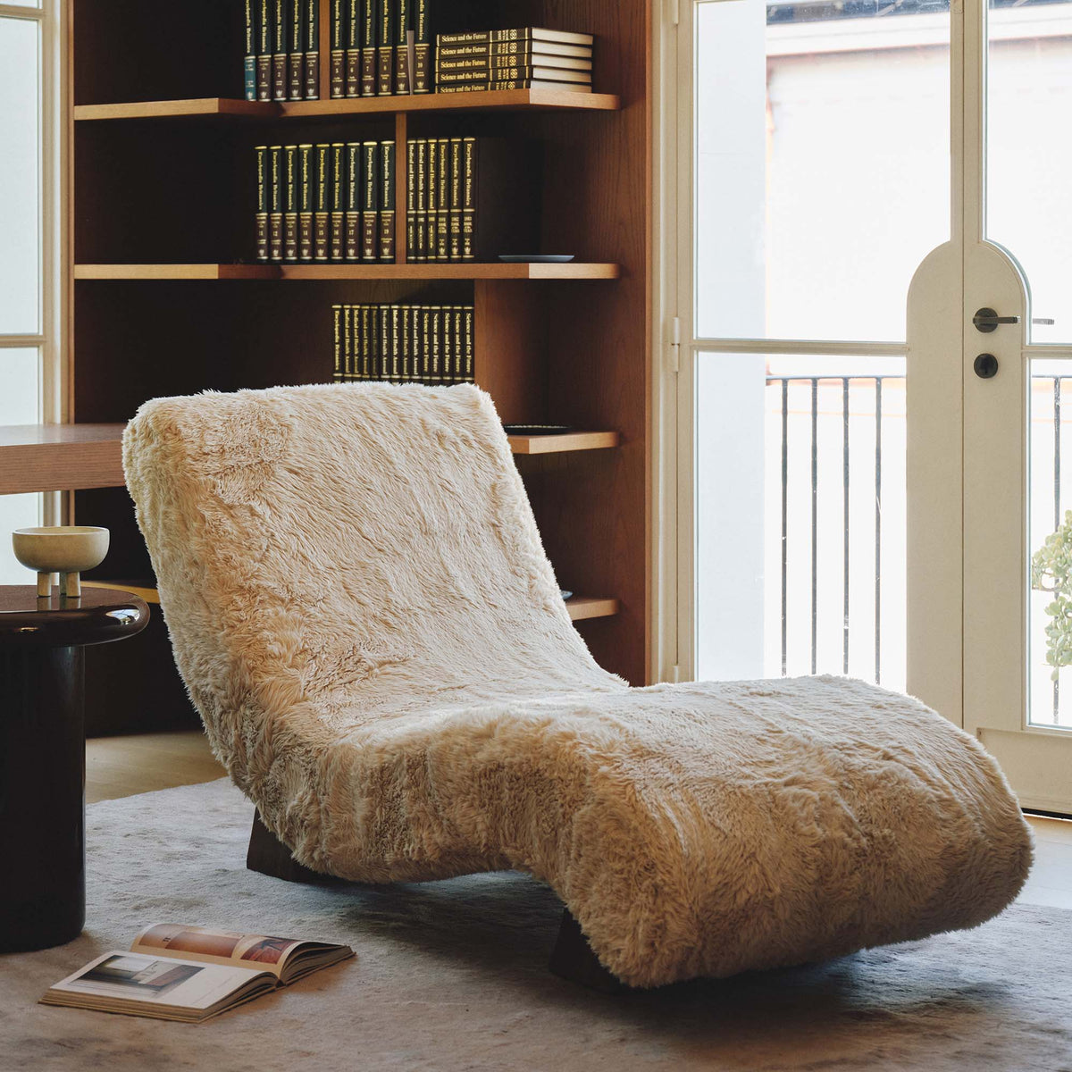 Lira Chaise Lounge