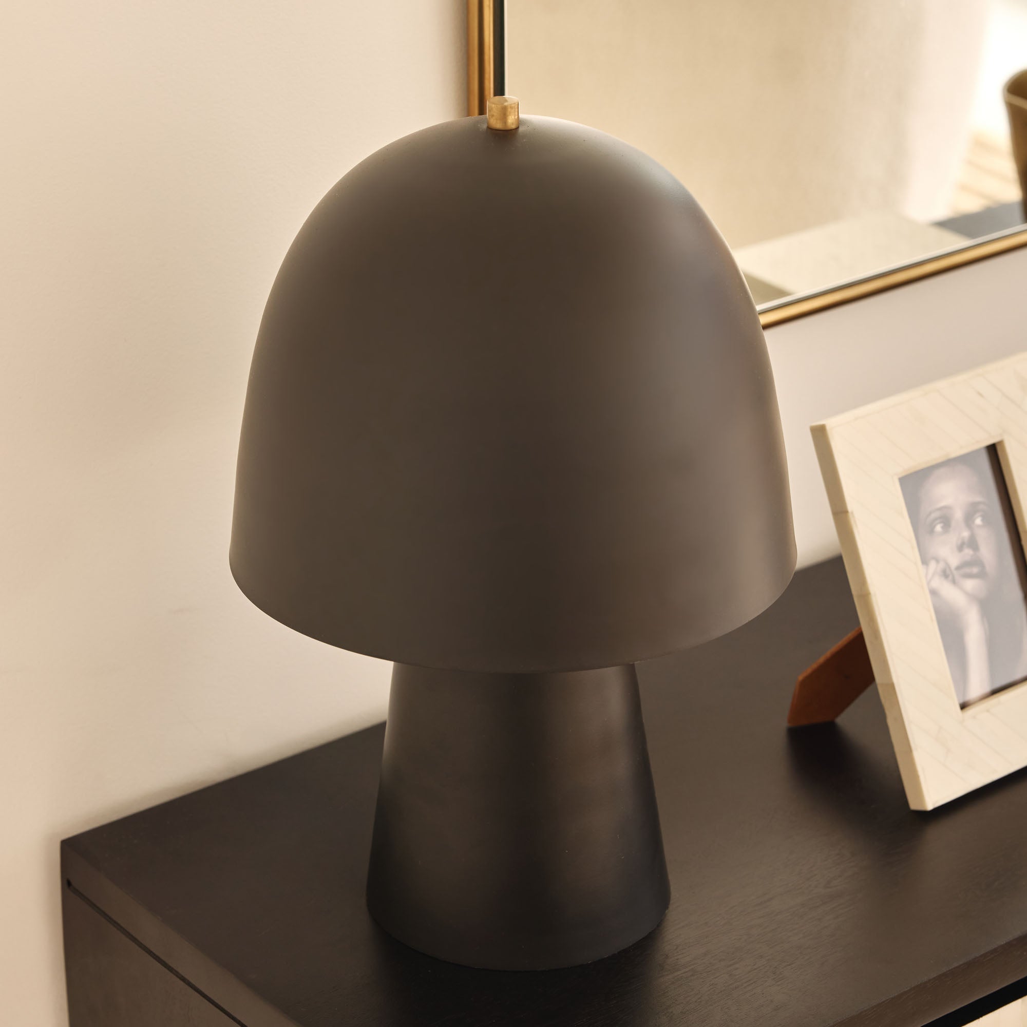 Shiro Black Lamp