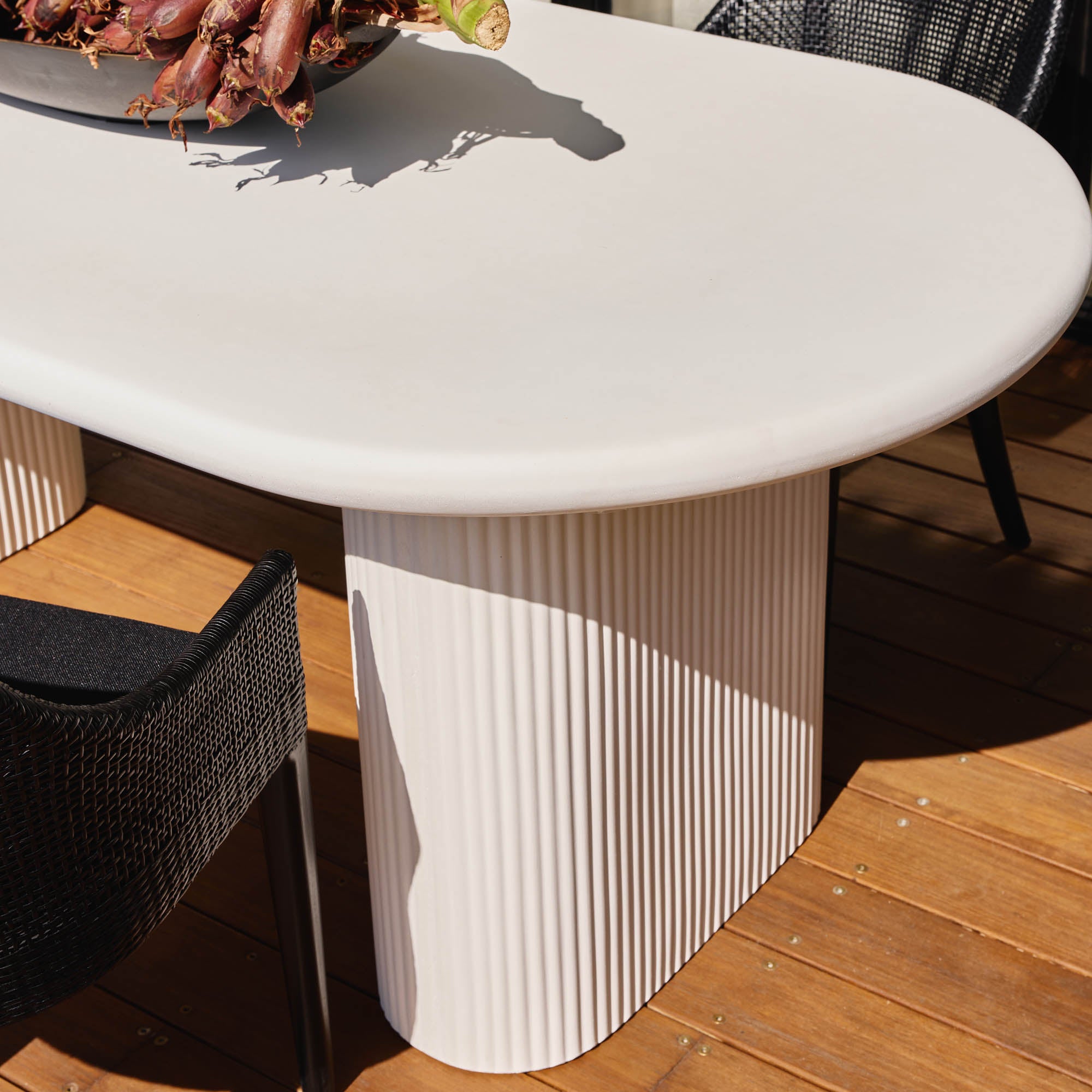 Hera Oval Outdoor Dining Table